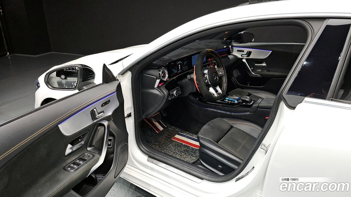 Mercedes-Benz CLA-Class 2021