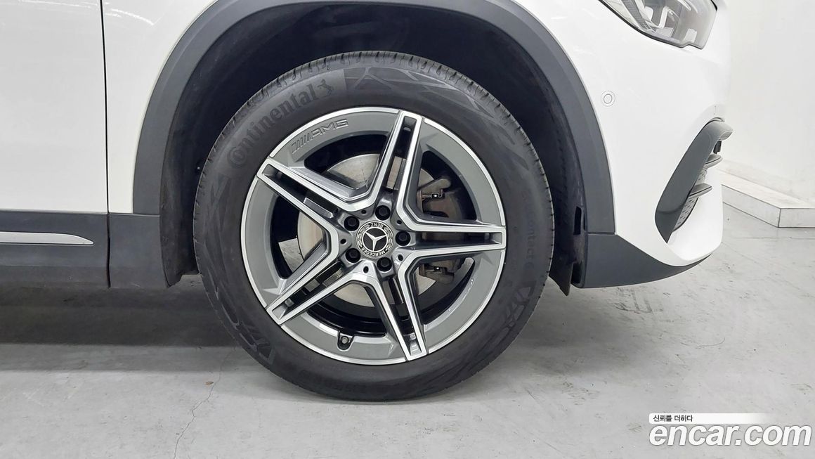 Mercedes-Benz GLA-Class 2023