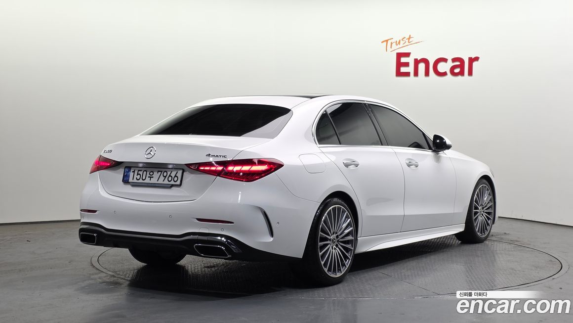 Mercedes-Benz C-Class 2023
