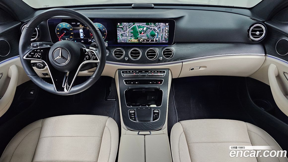 Mercedes-Benz E-Class 2023