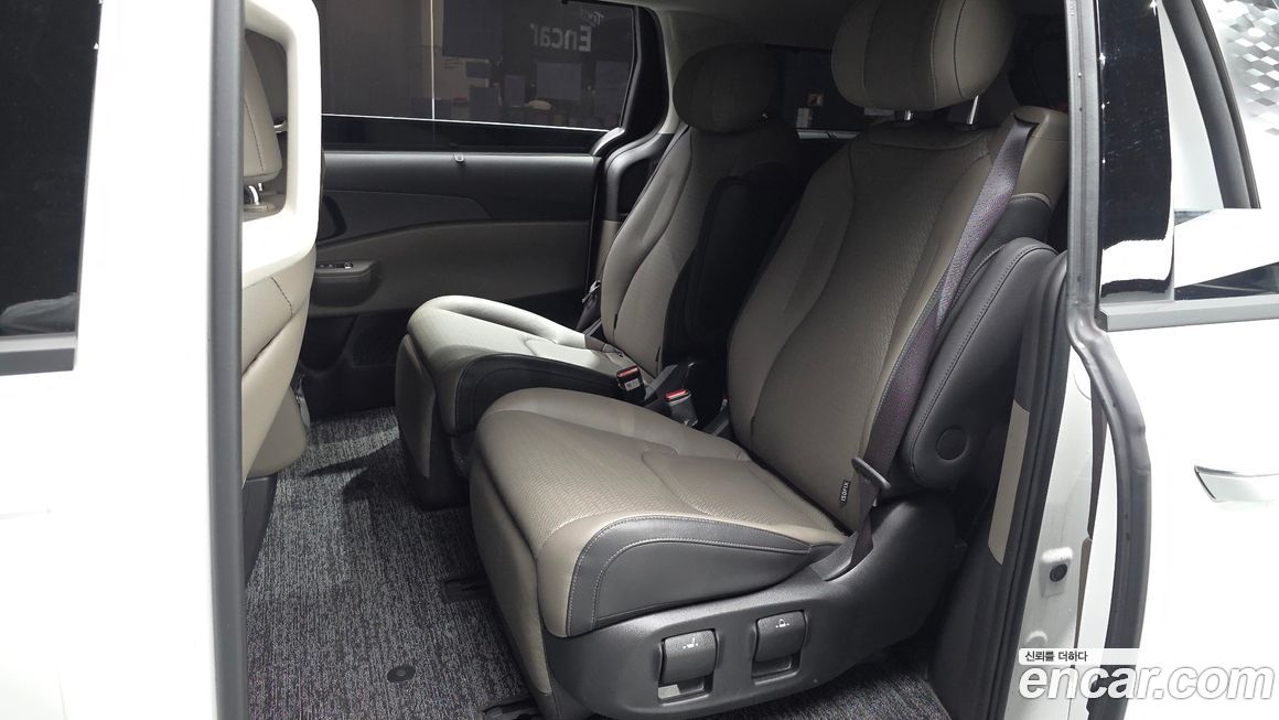 Kia Canival 2024