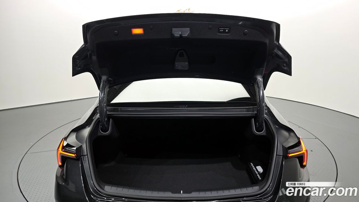 Kia K8 2025