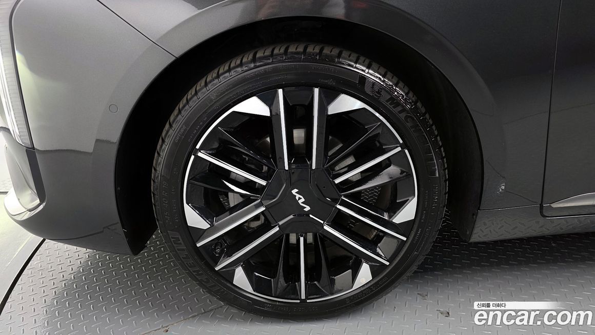 Kia K8 2025
