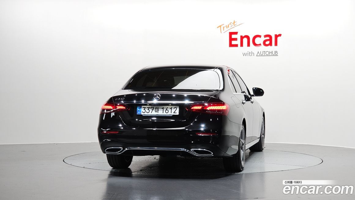 Mercedes-Benz E-Class 2023