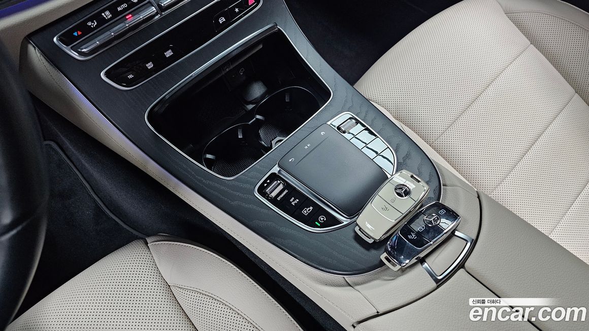 Mercedes-Benz E-Class 2023