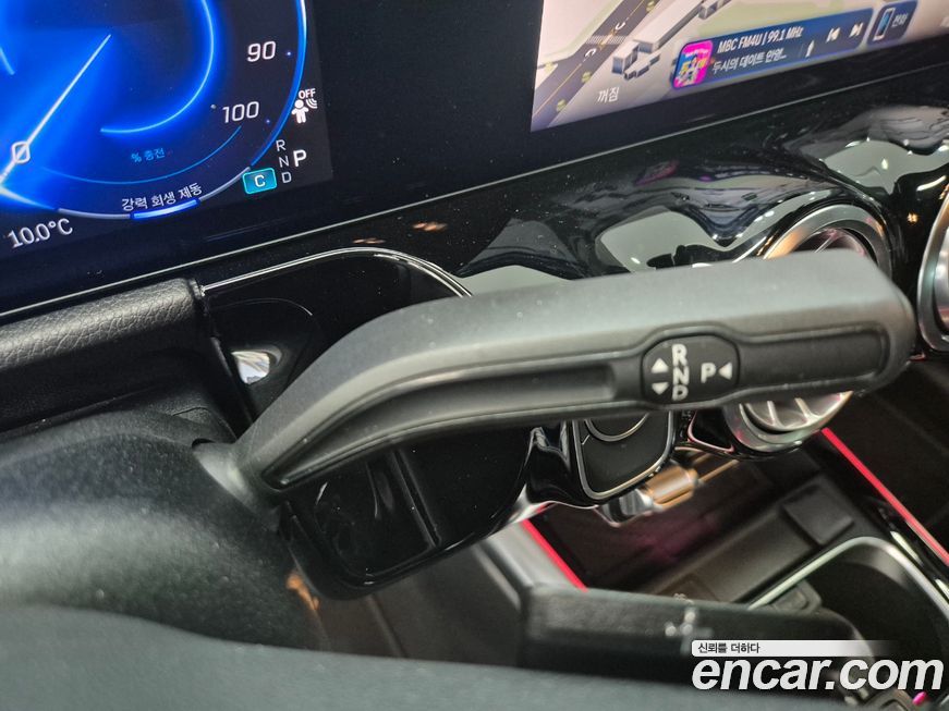 Mercedes-Benz EQA 2025