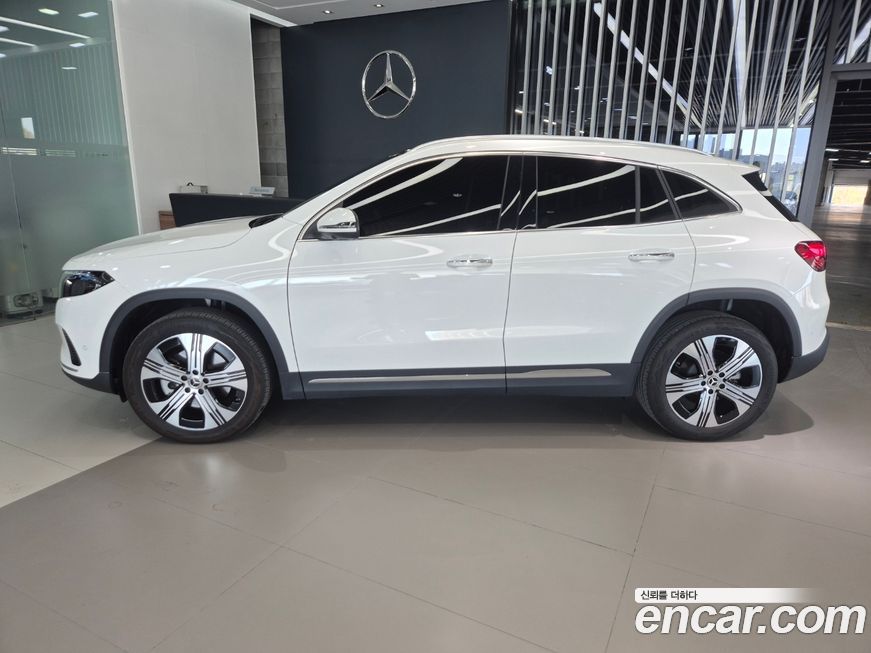 Mercedes-Benz EQA 2025