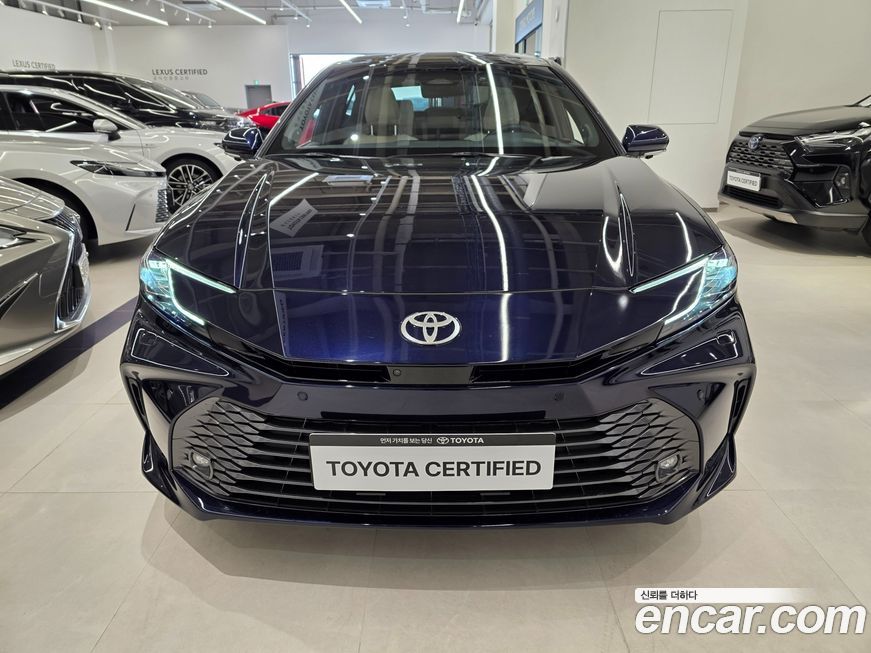Toyota Camry 2025