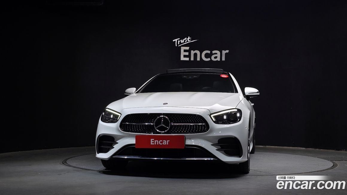 Mercedes-Benz E-Class 2022