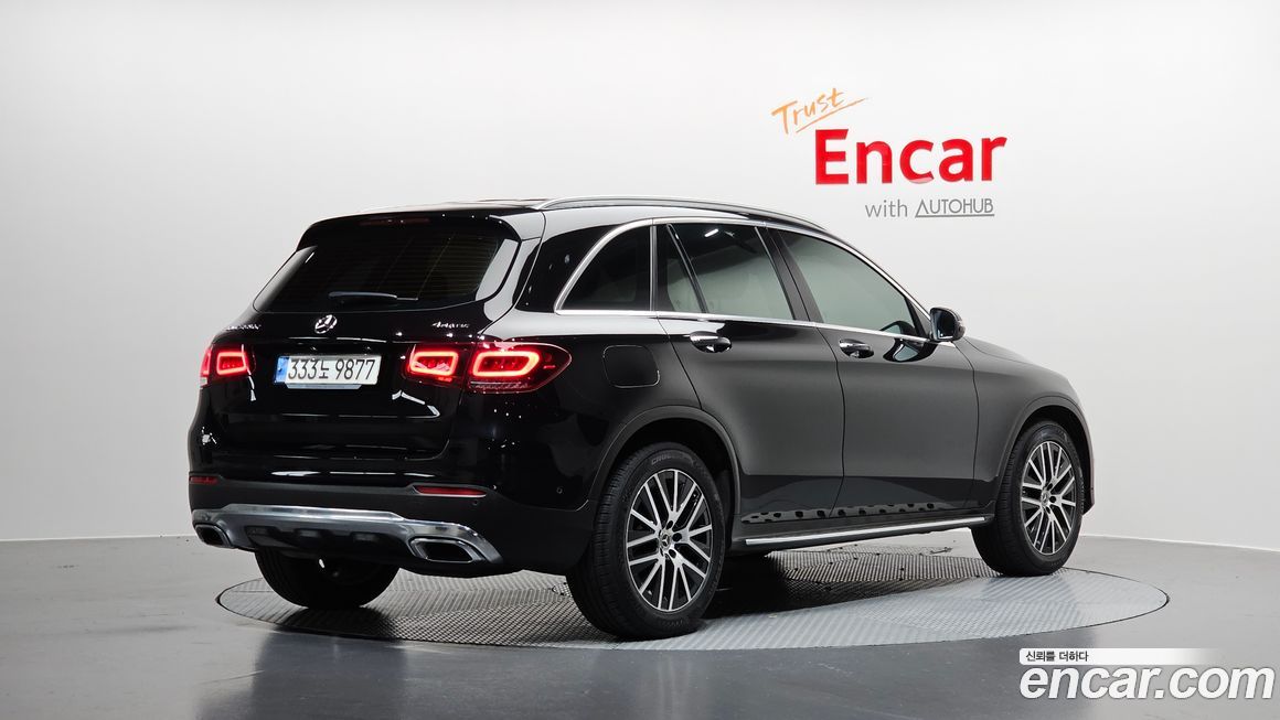 Mercedes-Benz GLC-Class 2021