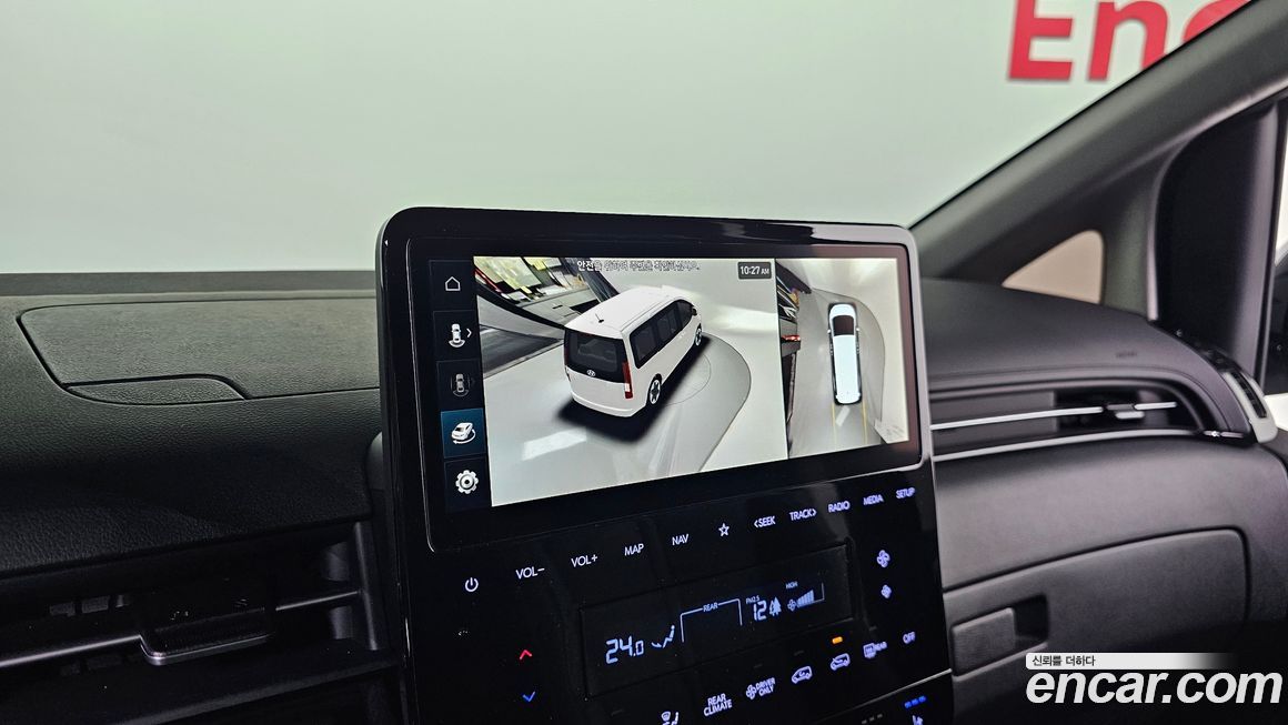 Hyundai Staria 2025