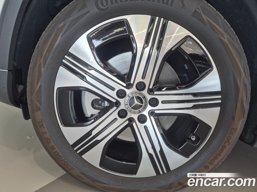 Mercedes-Benz EQA 2025