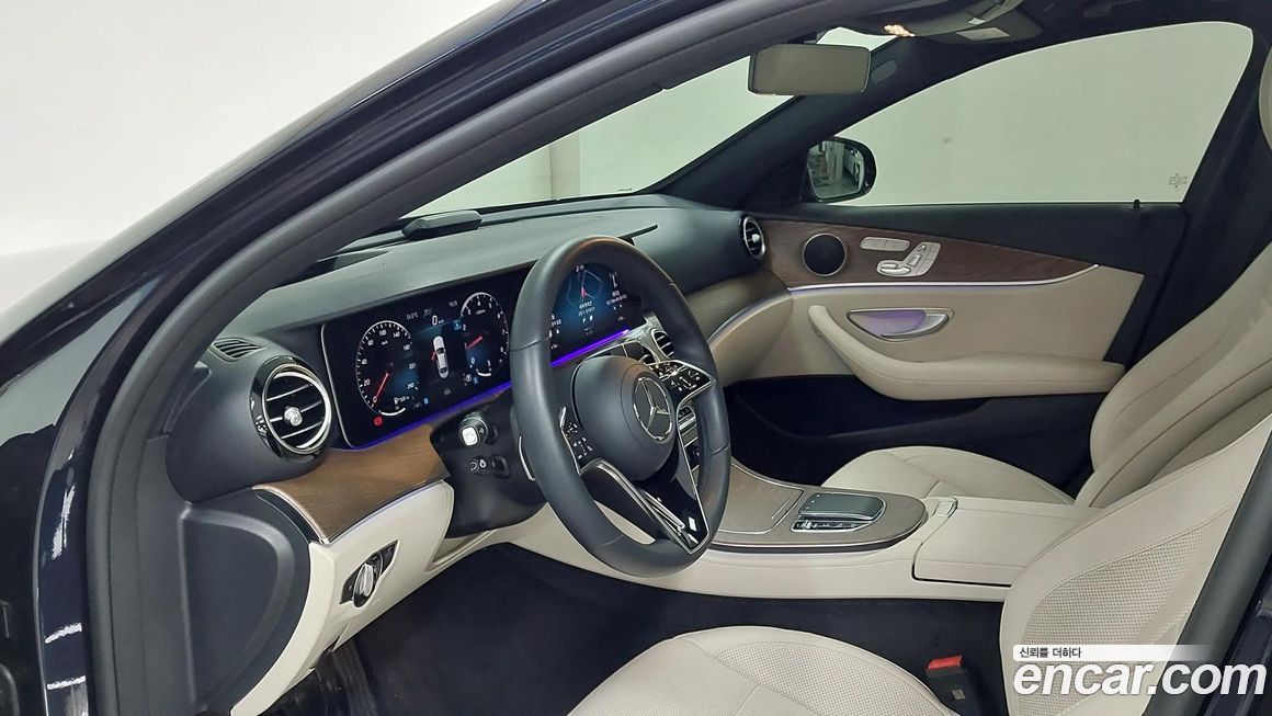 Mercedes-Benz E-Class 2023