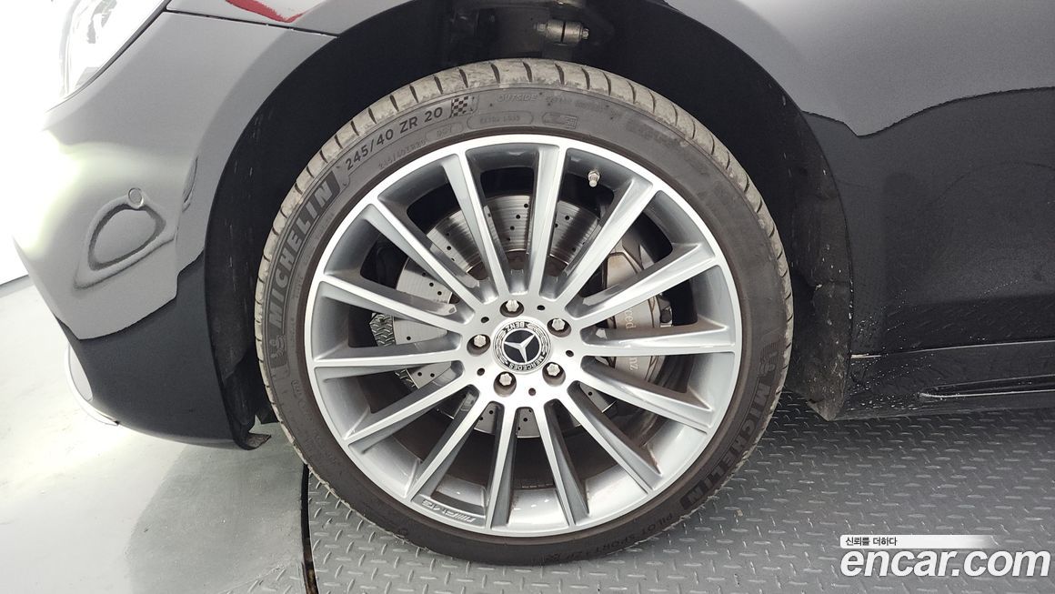 Mercedes-Benz S-Class 2018