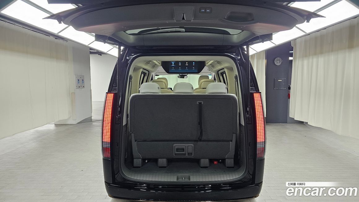 Hyundai Staria 2022