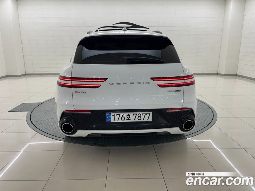 Genesis GV70 2022