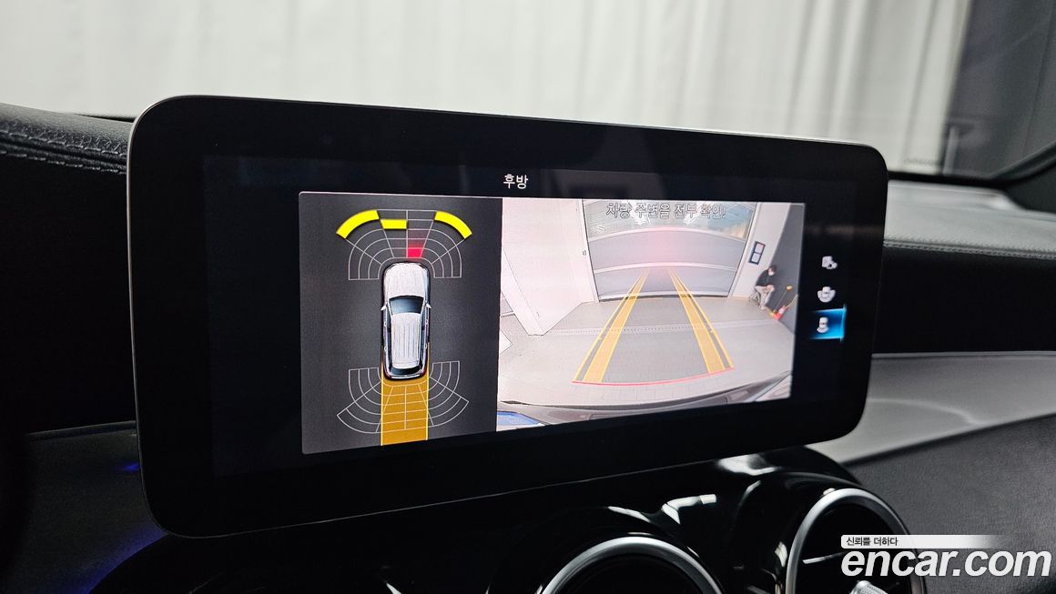 Mercedes-Benz GLC-Class 2021