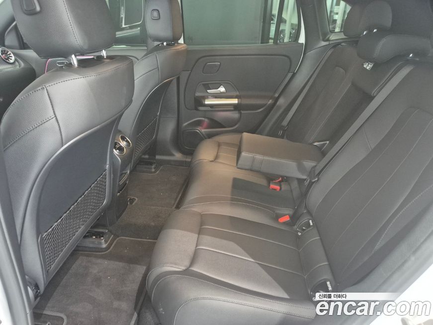 Mercedes-Benz EQA 2025