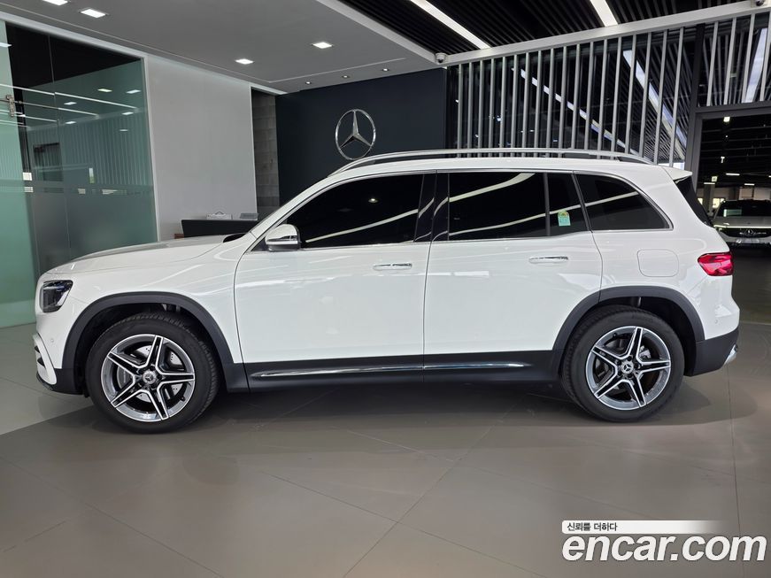 Mercedes-Benz GLB-Class 2025