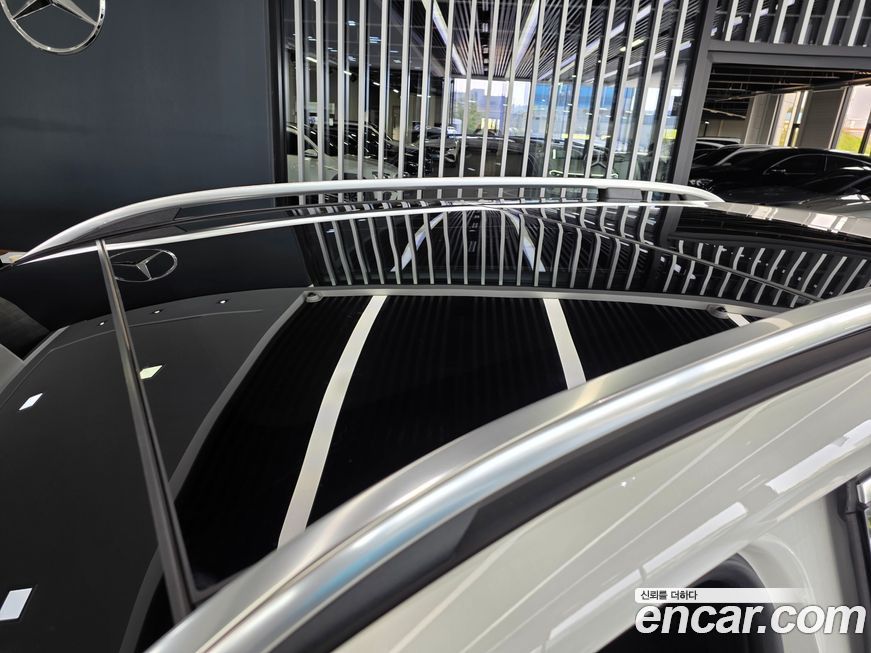 Mercedes-Benz GLB-Class 2025