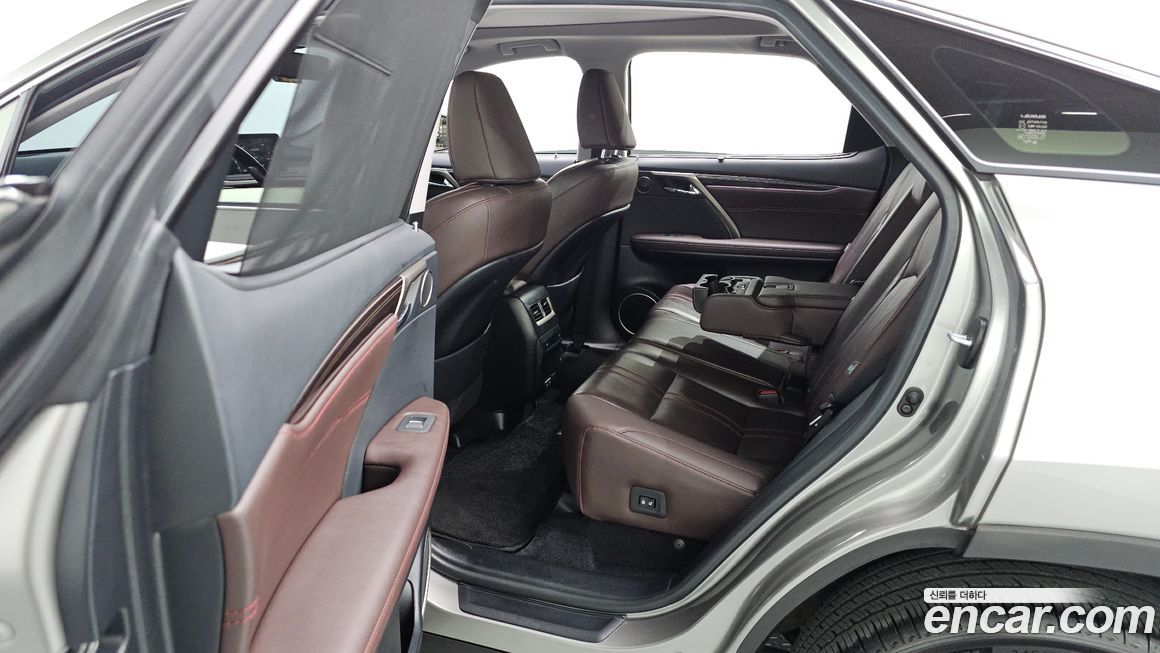 Lexus RX 2022