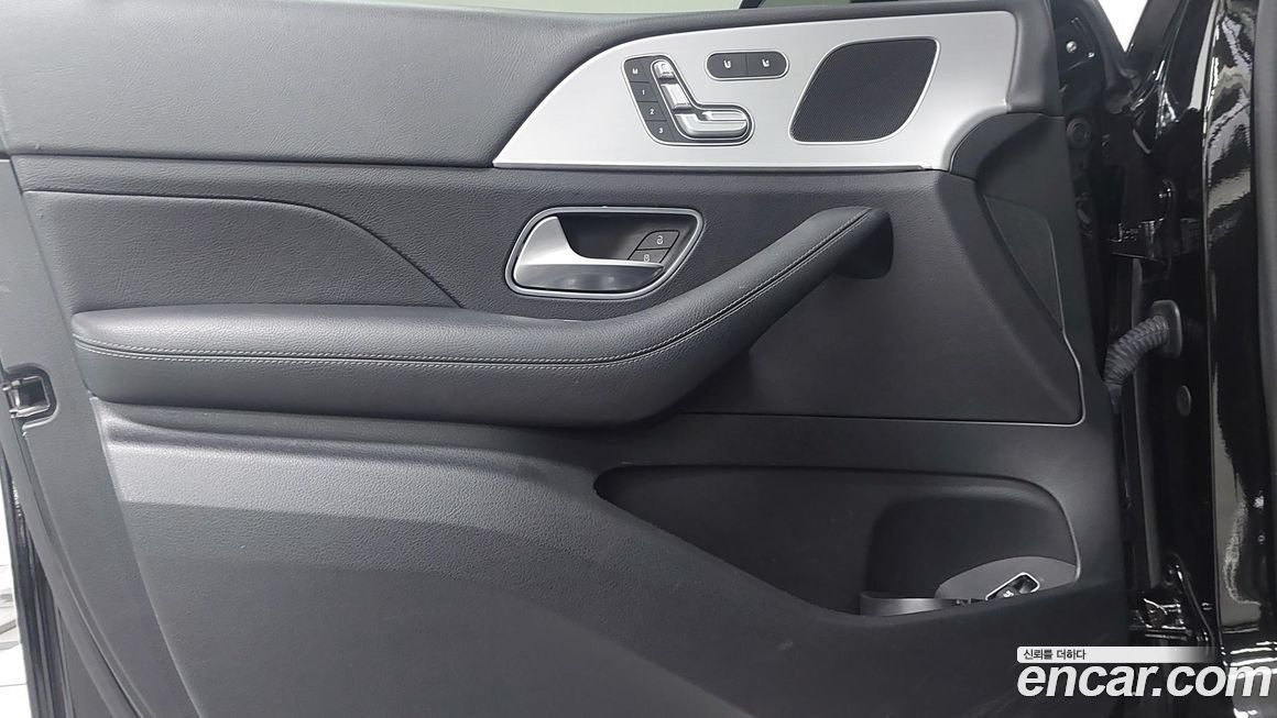 Mercedes-Benz GLE-Class 2020