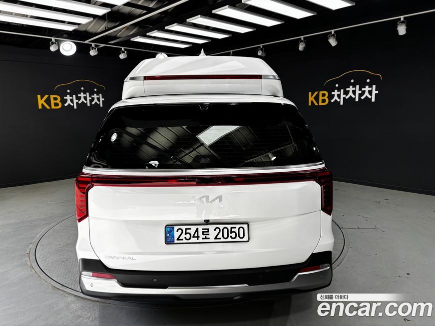 Kia Canival 2025