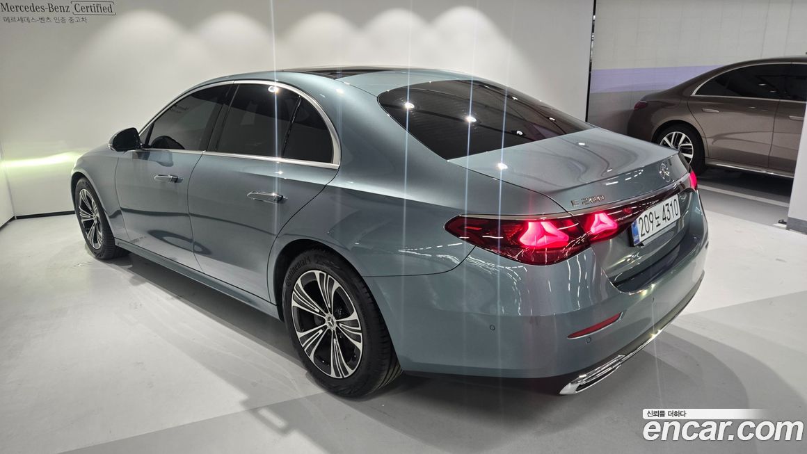 Mercedes-Benz E-Class 2025