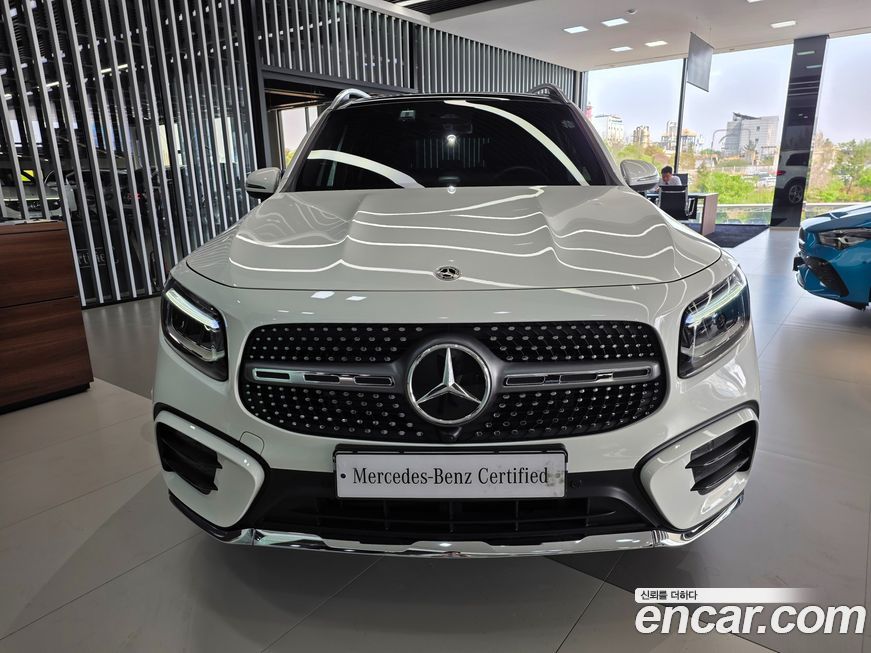 Mercedes-Benz GLB-Class 2025