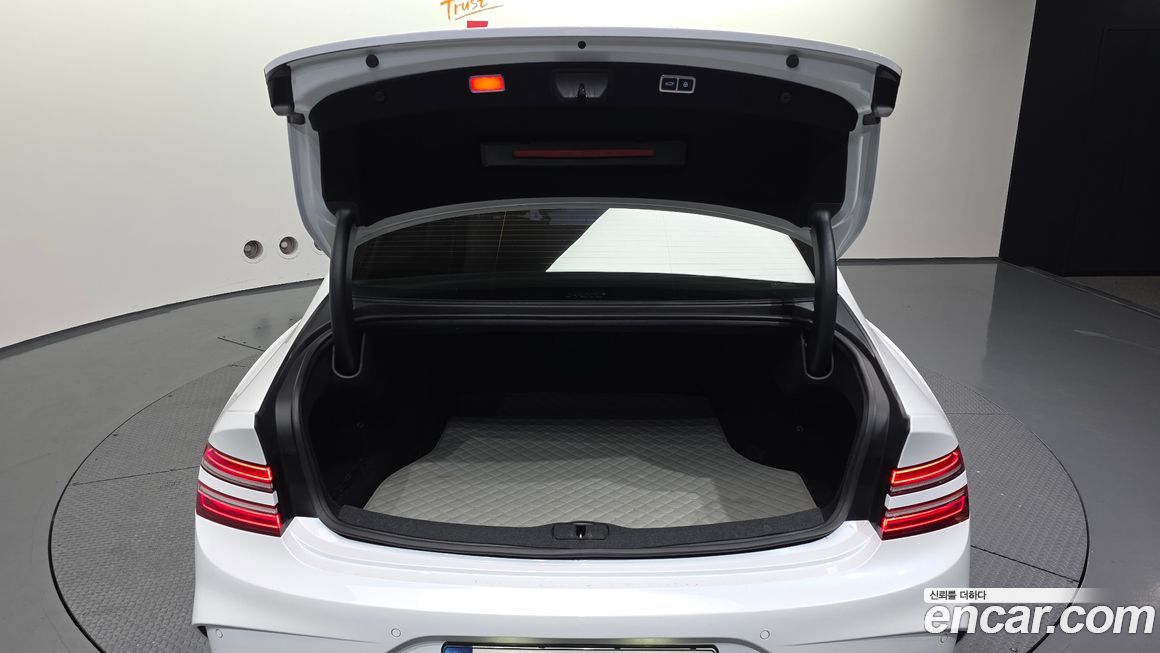 Genesis G80 2025
