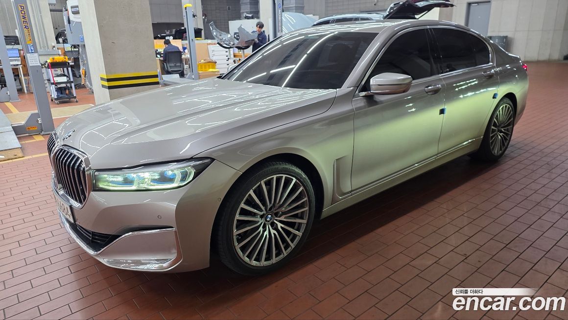 BMW 7-Series 2021