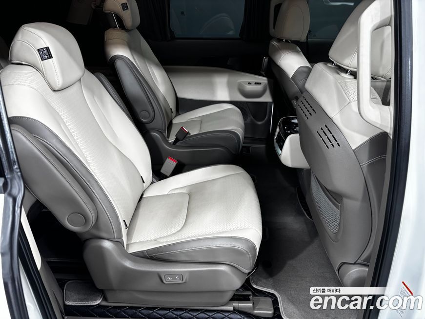 Kia Canival 2025
