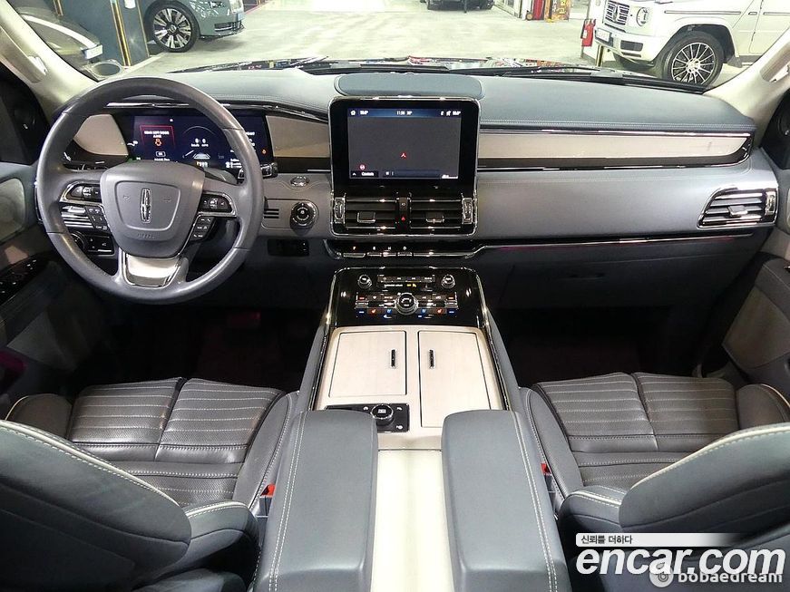 Lincoln Navigator 2021