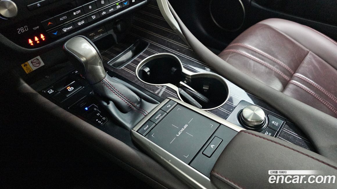 Lexus RX 2022