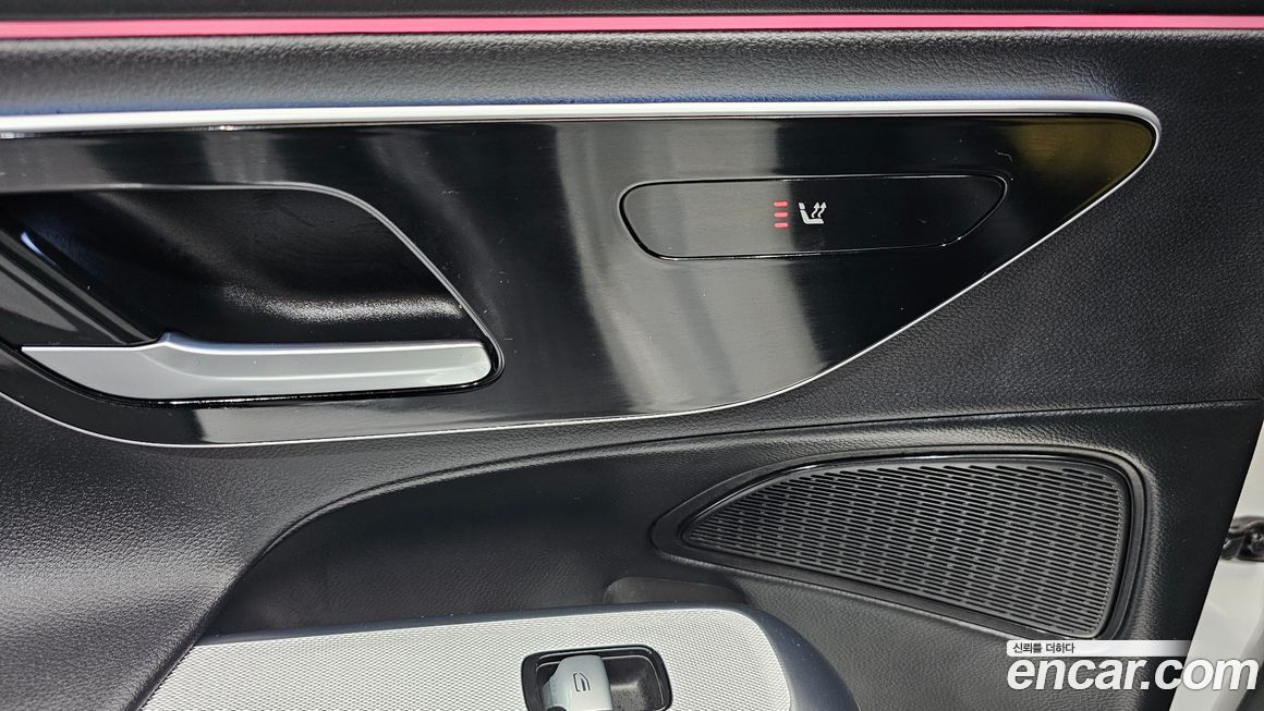 Mercedes-Benz E-Class 2024