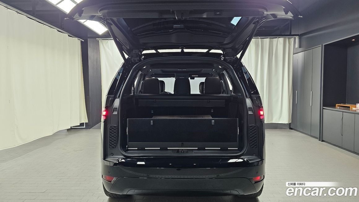 Land Rover Discovery 2022