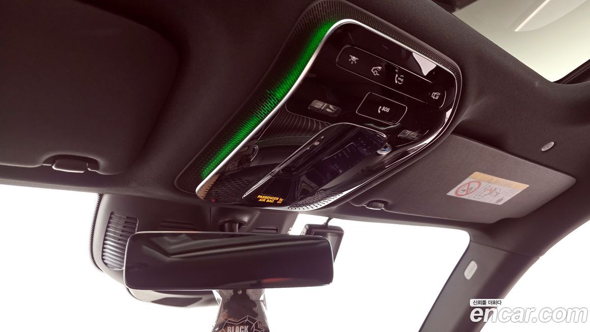 Mercedes-Benz GLC-Class 2023