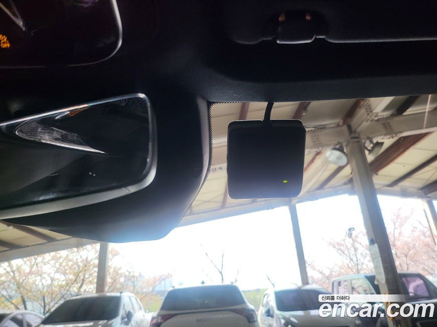 Mercedes-Benz GLC-Class 2023