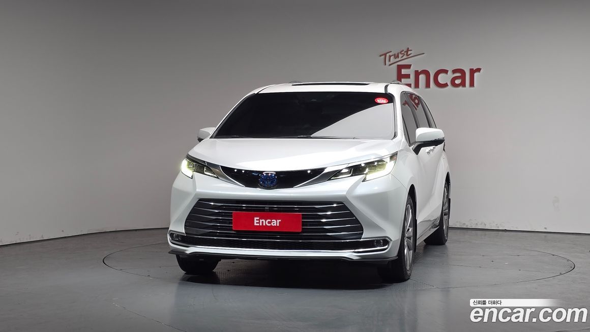 Toyota Sienna 2025