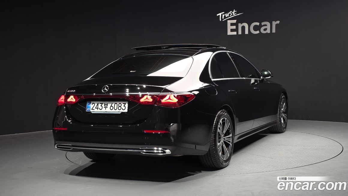 Mercedes-Benz E-Class 2025