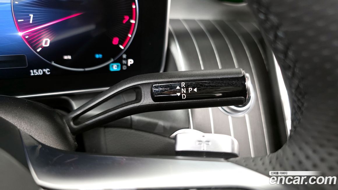 Mercedes-Benz GLC-Class 2023