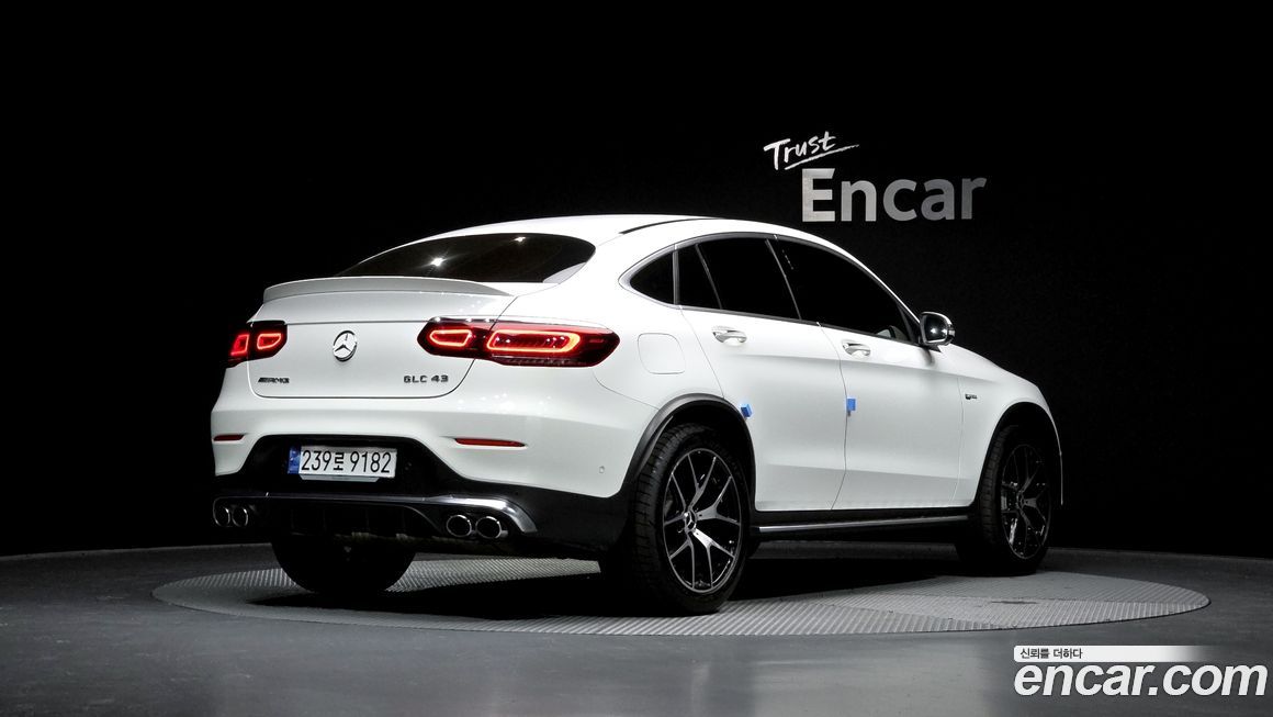 Mercedes-Benz GLC-Class 2023