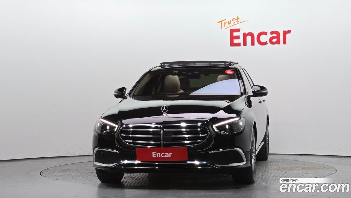 Mercedes-Benz E-Class 2023