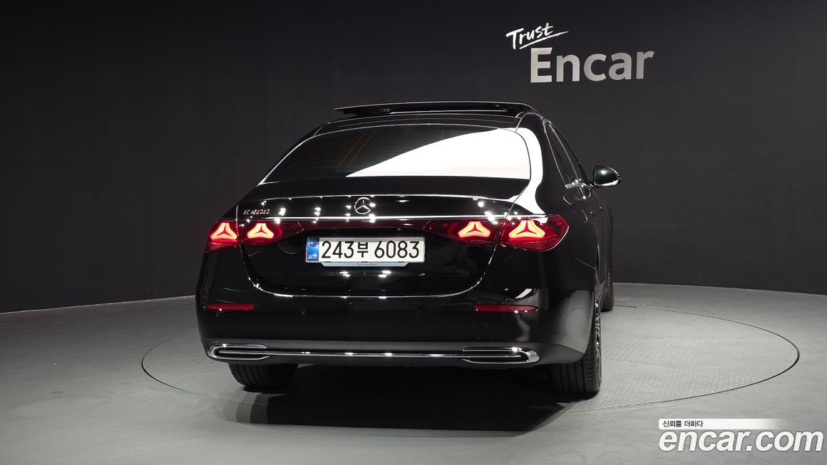 Mercedes-Benz E-Class 2025