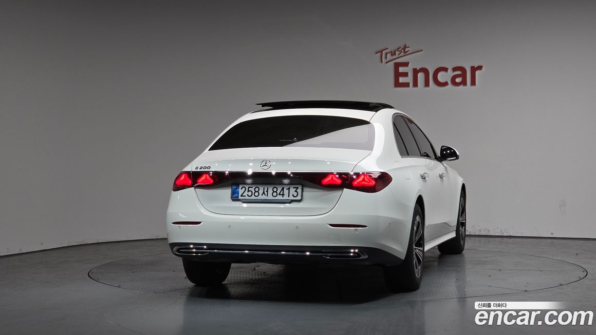 Mercedes-Benz E-Class 2026