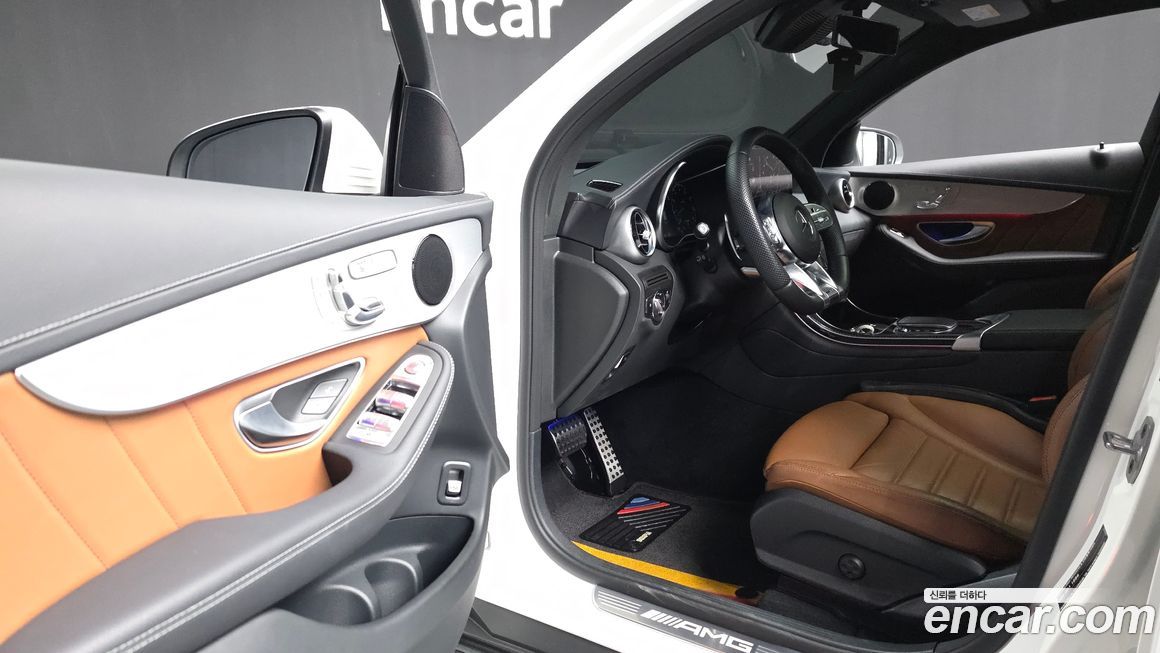 Mercedes-Benz GLC-Class 2023