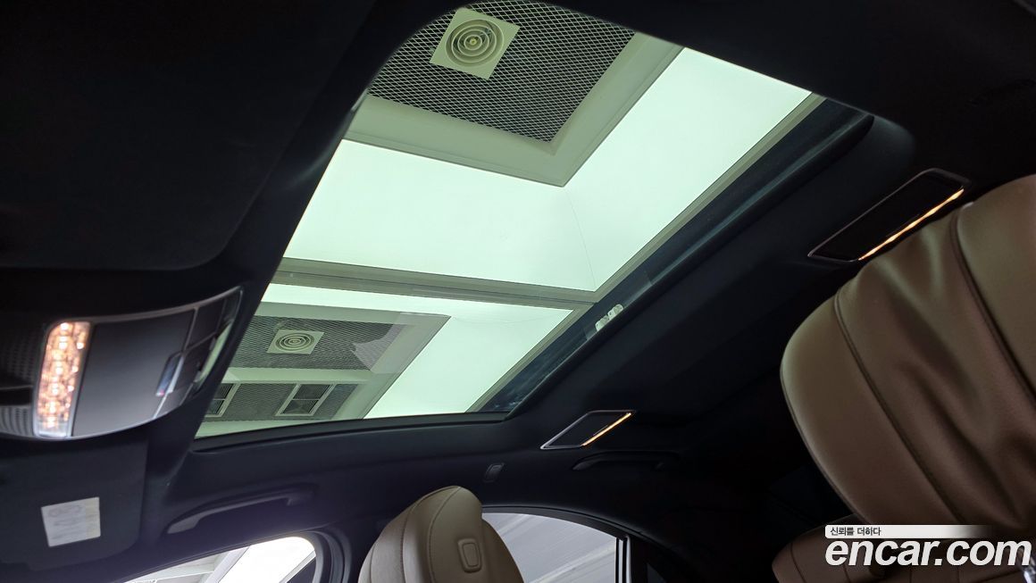 Mercedes-Benz S-Class 2020