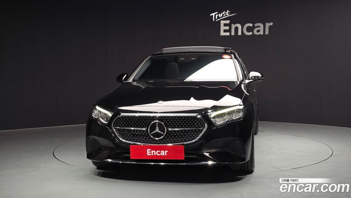 Mercedes-Benz E-Class 2025