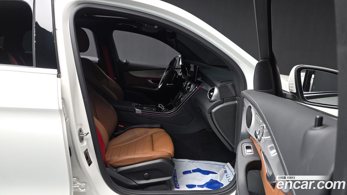 Mercedes-Benz GLC-Class 2023