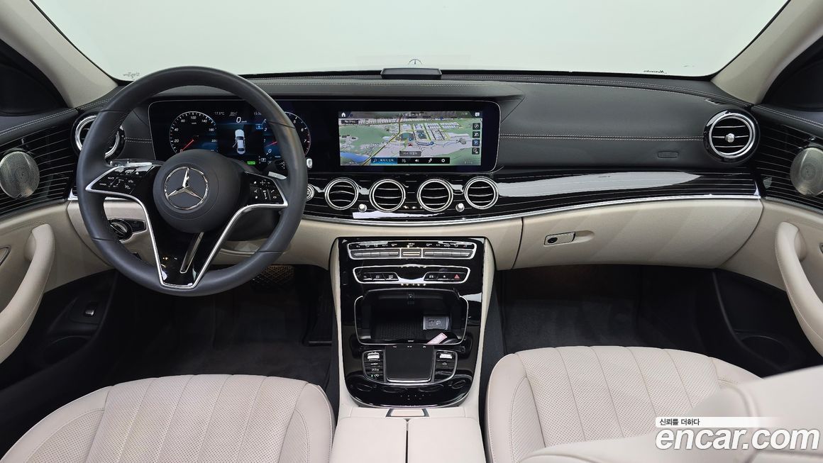 Mercedes-Benz E-Class 2023